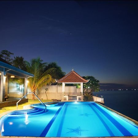 Coco Blu Villa Singaraja Buitenkant foto
